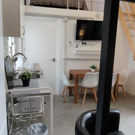 Apartment Corredera Travel 1 *